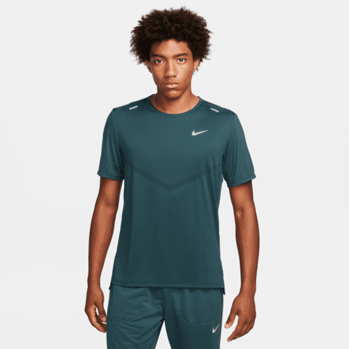 Nike rise 2024 365 top