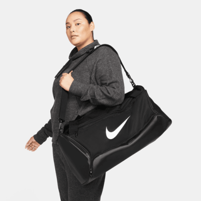 Nike Brasilia Training Duffel Bag (Small, 41L) Iron Grey Hit the gym with  the duffel bag made to hold all your gear. The ventilated side compartment  separates your smelly shoes from your
